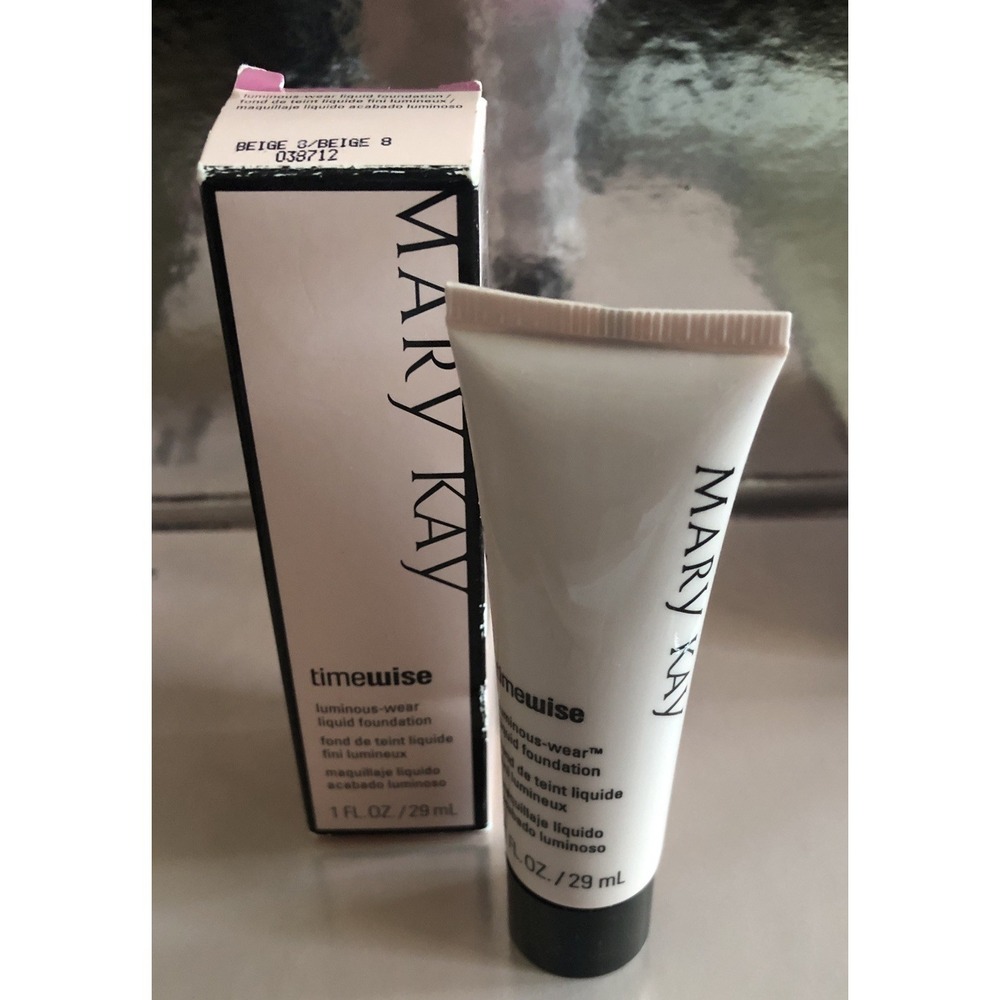 Mary Kay Timewise Luminous-Wear Liquid Foundation BEIGE 8 Normal-Dry 038712